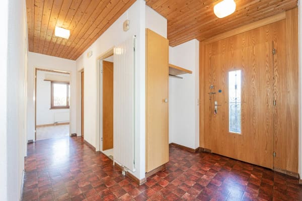 Immobilie in Nesselnbach - Freistehendes 5,5-Zimmer-Einfamilienhaus mit Wintergarten und attraktivem GrundstÃ¼ck - Bild 4