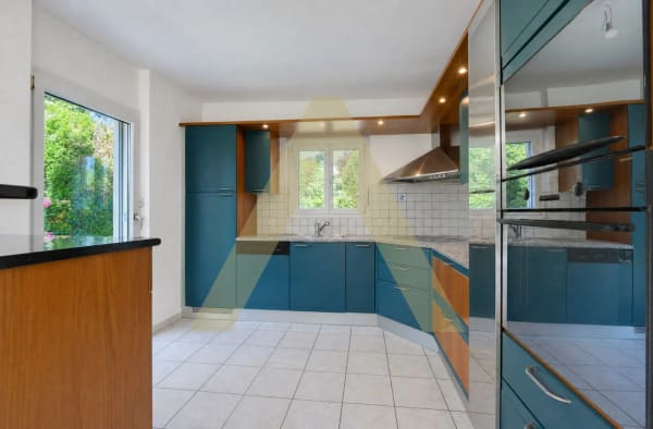Immobilie in Epalinges - EPALINGES - UNE MAISON FAMILIALE AU COEUR DE LA VERDURE - Bild 2