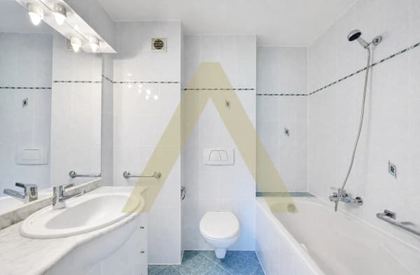 Immobilie in Epalinges - EPALINGES - UNE MAISON FAMILIALE AU COEUR DE LA VERDURE - Bild 5