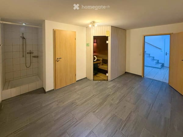 Immobilie in Fislisbach - Exklusive 4.5-Zimmer-Gartenwohnung mit vier ParkplÃ¤tzen, CheminÃ©e und Sauna - Bild 14