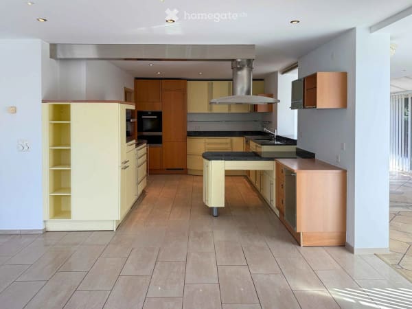Immobilie in Fislisbach - Exklusive 4.5-Zimmer-Gartenwohnung mit vier ParkplÃ¤tzen, CheminÃ©e und Sauna - Bild 3
