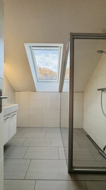 Immobilie in Oberdorf Bl - 4.5-Zimmer-Maisonette mit Balkon, 2 Nasszellen, 2 TiefgaragenplÃ¤tzen, Waschturm und Keller - Bild 19