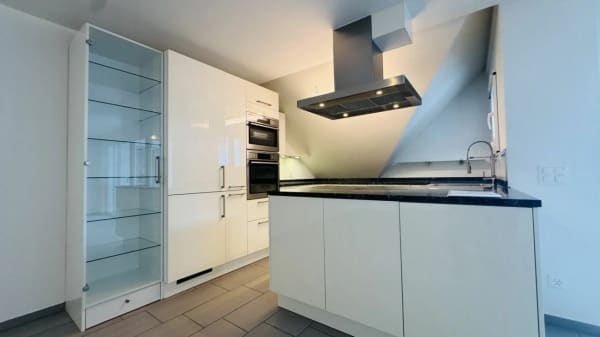 Immobilie in Oberdorf Bl - 4.5-Zimmer-Maisonette mit Balkon, 2 Nasszellen, 2 TiefgaragenplÃ¤tzen, Waschturm und Keller - Bild 3
