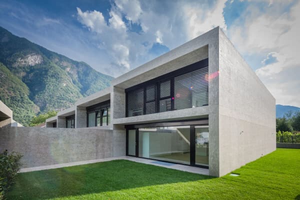 Immobilie in Grono - GRONO VENDESI ULTIMA CASA A SCHIERA DI STANDARD SUPERIORE - Bild 0