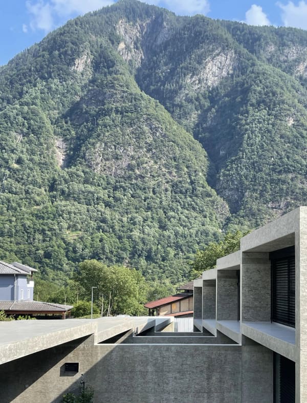 Immobilie in Grono - GRONO VENDESI ULTIMA CASA A SCHIERA DI STANDARD SUPERIORE - Bild 2