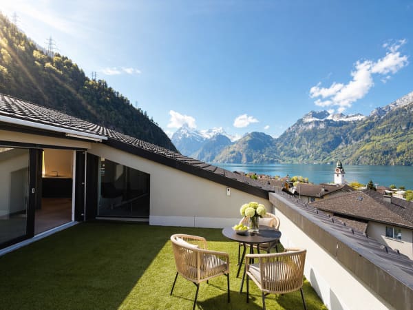 Immobilie in Sisikon - Exklusive Lage mit Berg und Seeblick in Sisikon - Bild 0