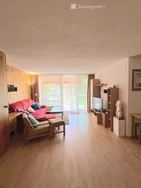 Immobilie in Disentis/mustér - Charmante, sonnige 2.5-Zimmer-Wohnung in Disentis/MustÃ©r mit direktem Zugang zur Skipiste - Bild 1