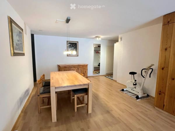 Immobilie in Disentis/mustér - Charmante, sonnige 2.5-Zimmer-Wohnung in Disentis/MustÃ©r mit direktem Zugang zur Skipiste - Bild 8