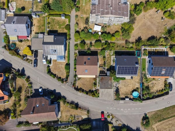 Immobilie in Muhen - 6.5-Zimmer-Einfamilienhaus an ruhiger Lage mit idealem Sonnenverlauf - Bild 3