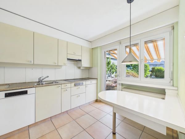Immobilie in Muhen - 6.5-Zimmer-Einfamilienhaus an ruhiger Lage mit idealem Sonnenverlauf - Bild 7