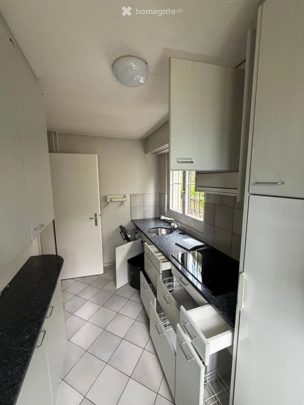 Immobilie in Hünibach - Freistehendes Einfamilienhaus mit 3 Garagen und fantastischer See- und Bergsicht in Hünibach - Bild 10