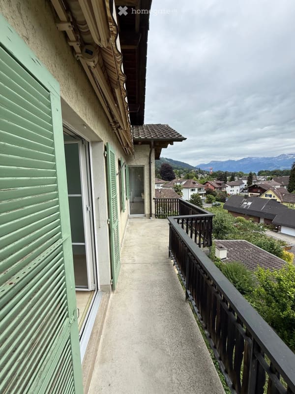 Immobilie in Hünibach - Freistehendes Einfamilienhaus mit 3 Garagen und fantastischer See- und Bergsicht in Hünibach - Bild 7