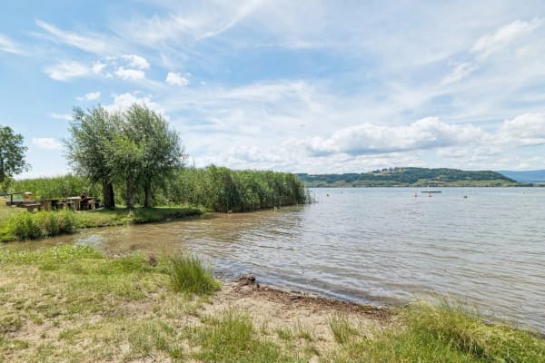 Immobilie in Muntelier - Murtensee vor der TÃ¼r - Exklusive 5.5-Zimmer-Dachwohnung - Bild 1