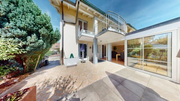 Immobilie in Uerkheim - GrosszÃ¼giges 6.5 Zimmer Doppeleinfamilienhaus mit Wintergarten - Bild 16