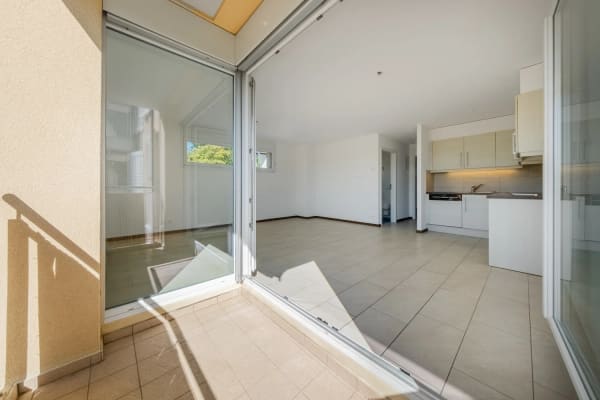 Immobilie in Romanel-sur-lausanne - Lumineux 2,5 pièces avec balcon et place de parc intérieure - Bild 8
