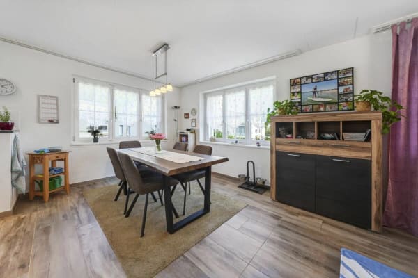Immobilie in Fischingen - Freiraum für die Familie, Rückzugsorte  zum Geniessen und ein eigener Pool - Bild 2