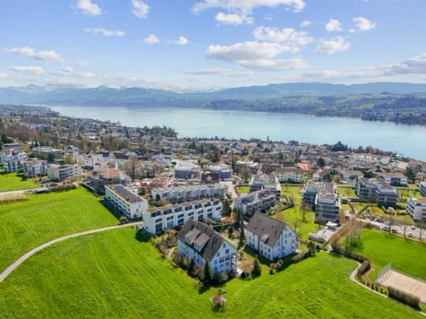 Immobilie in Meilen - GemÃ¼tlich, gepflegt, ruhig  mit 45m2 Garten - Bild 1