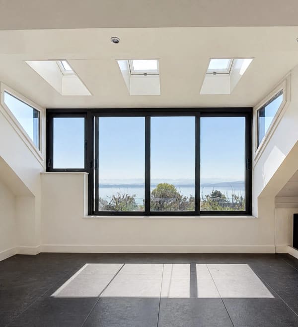 Immobilie in Gorgier - Le panorama comme luxe du quotidien —  Appartement 4,5 pièces avec mezzanine, vue lac et Alpes - Bild 1