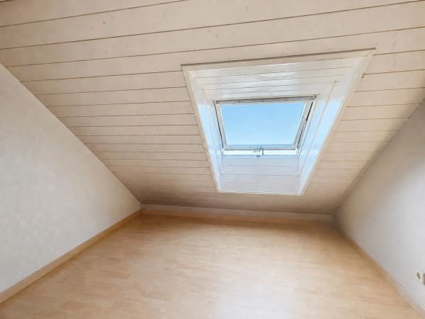 Immobilie in Gorgier - Le panorama comme luxe du quotidien —  Appartement 4,5 pièces avec mezzanine, vue lac et Alpes - Bild 11