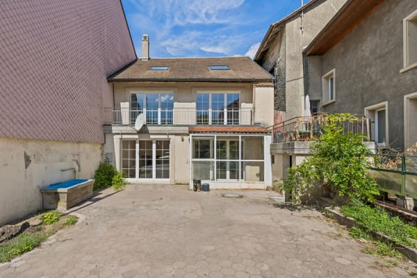 Immobilie in La Chaux - Maison de village 6.5 pièces - Beau potentiel de rénovation - La Chaux - Bild 0