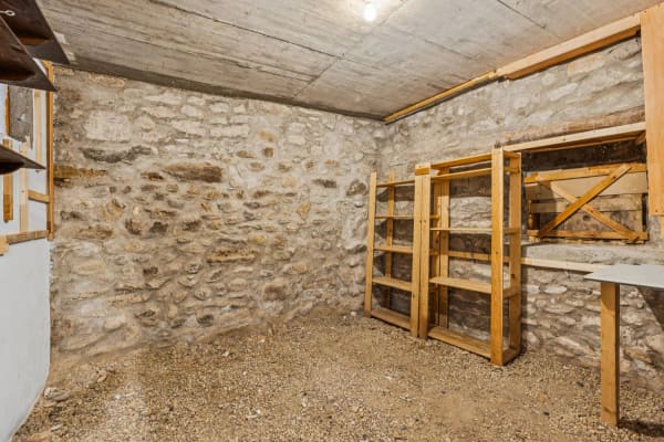 Immobilie in La Chaux - Maison de village 6.5 pièces - Beau potentiel de rénovation - La Chaux - Bild 10