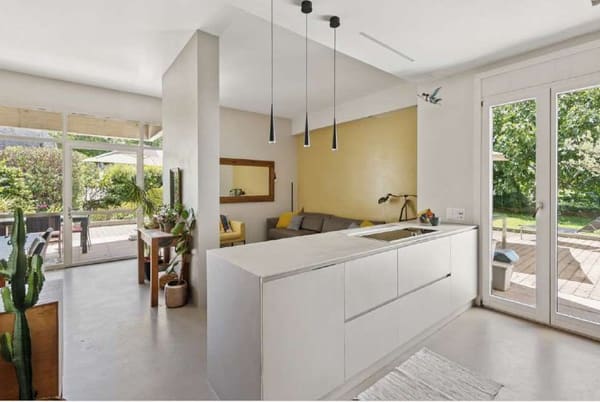 Immobilie in Porza - elegante appartamento 3,5 locali con ampio giardino - Bild 2