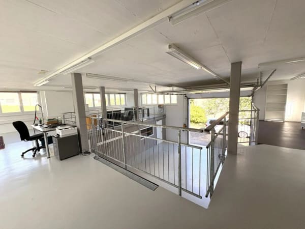 Immobilie in Häuslenen - GrosszÃ¼gige Wohn- und Gewerbeliegenschaft mit Werkstatt, Galerie und ParkplÃ¤tzen - Bild 13