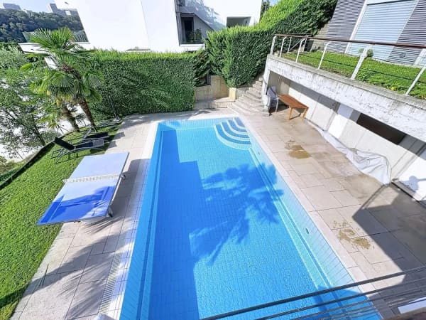 Immobilie in Aïre - GENEREUX 7.5 PIECES DANS PETITE COPROPRIETE AVEC PISCINE - Bild 2