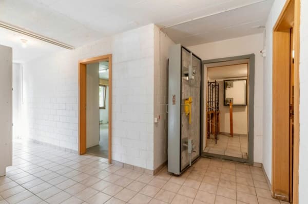 Immobilie in Bözberg - Freistehendes 5.5-Zimmer-Einfamilienhaus mit grossem Garten an privilegierter Wohnlage - Bild 12