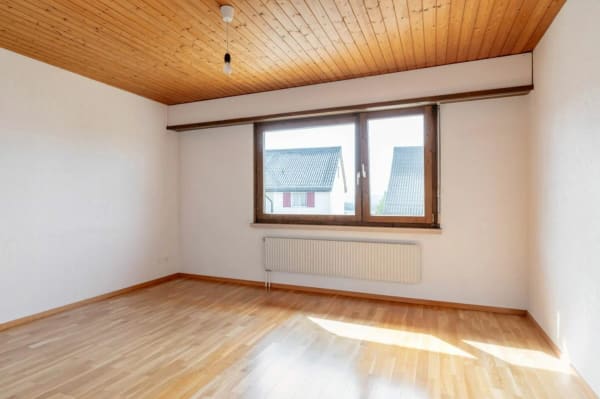 Immobilie in Bözberg - Freistehendes 5.5-Zimmer-Einfamilienhaus mit grossem Garten an privilegierter Wohnlage - Bild 5