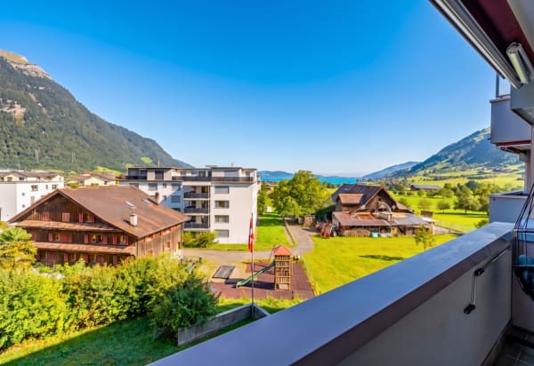 Immobilie in Arth - Wohnen mit Aussicht - 4.5 Zimmer und Seeblick - Bild 1