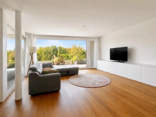 Immobilie in Birmenstorf Ag - GrosszÃ¼gige 4.5-Zimmer-Terrassenwohnung mit Aussicht auf die Reuss und das Naturschutzgebiet - Bild 1