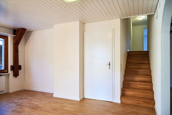 Immobilie in Erlinsbach So - 6.5-Zimmerwohnung mit grossem, befahrbarem Lagerraum (4 m Höhe). - Bild 9