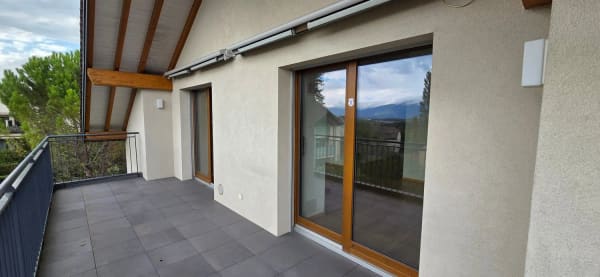 Immobilie in Bernex - Superbe appartement en attique de 7.5 pièces à Bernex - Bild 2