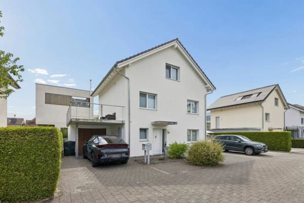 Immobilie in Inwil - Familienfreundliches 6-Zimmer-Einfamilienhaus mit Garten - Bild 1
