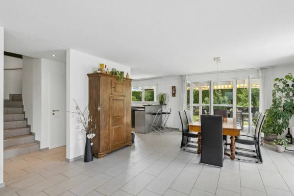 Immobilie in Inwil - Familienfreundliches 6-Zimmer-Einfamilienhaus mit Garten - Bild 12