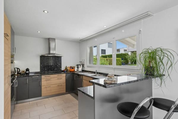 Immobilie in Inwil - Familienfreundliches 6-Zimmer-Einfamilienhaus mit Garten - Bild 9