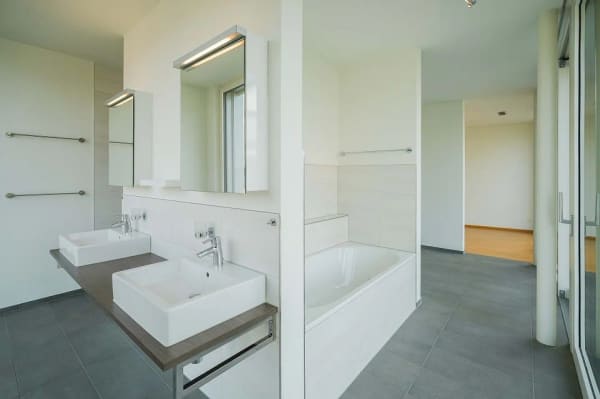 Immobilie in Stein Ag - Wohngenuss der Extraklasse! Exklusive 4.5 Zimmer-Attikawohnung mit direktem Lift in Wohnung - Bild 7