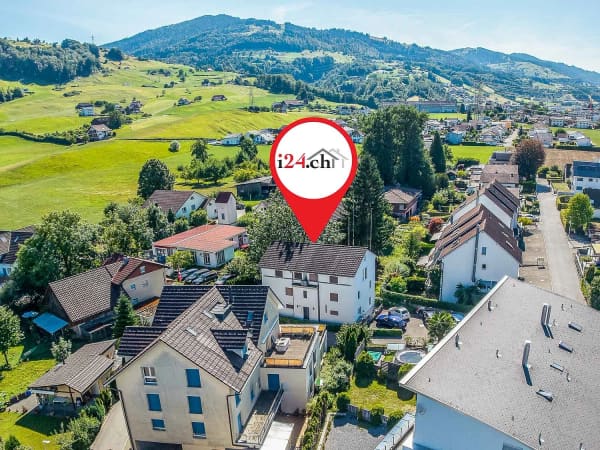Immobilie in Siebnen - Solides Mehrfamilienhaus mit drei Wohneinheiten, ideal für Investoren - Bild 0