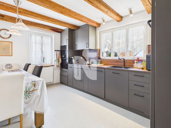Immobilie in Tenniken - Dorf Idylle, Zentral, viel Potenzial und mit 2.5 Zimmer Einliegerwohnung (Generationenhaus) - Bild 3