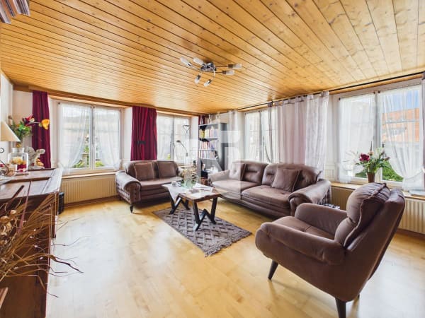 Immobilie in Tenniken - Dorf Idylle, Zentral, viel Potenzial und mit 2.5 Zimmer Einliegerwohnung (Generationenhaus) - Bild 4