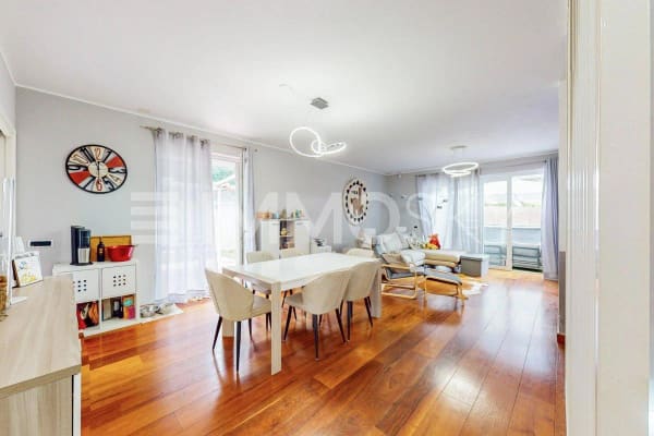 Immobilie in Melano - La casa del cuore perfetta per la tua famiglia - Bild 0