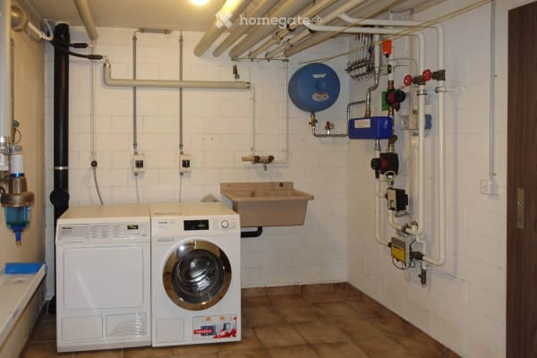 Immobilie in Wolfhausen - Charmantes 5.5-Zimmer-Zweifamilienhaus in Wolfhausen - Bild 21