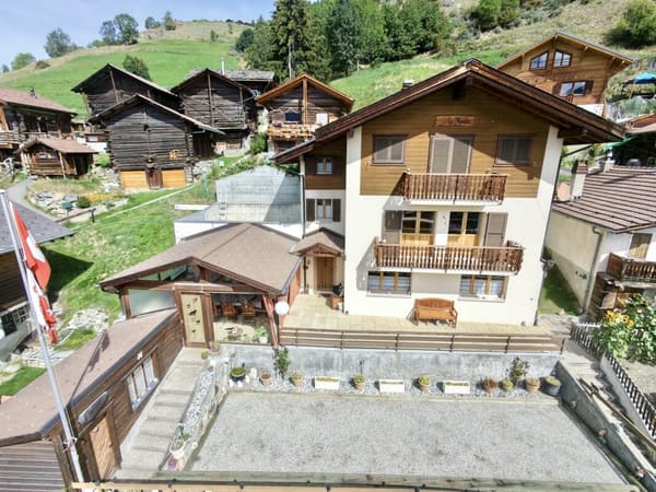 Immobilie in St-martin Vs - Maison 5.5 piÃ¨ces sur 3 niveaux avec grande terrasse Ã  St-Martin - Bild 1