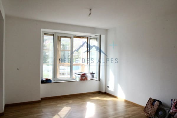 Immobilie in Vallorbe - Appartement en bord de rivière : Modernité et sérénité à saisir près de la nature ( Lot 8 ) - Bild 3