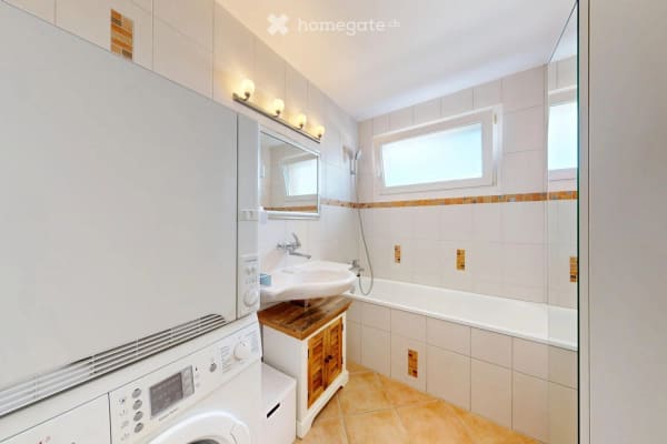 Immobilie in Bättwil - Attraktive 4.5 Zimmer Dachwohnung mit Balkon und Weitsicht - Bild 4