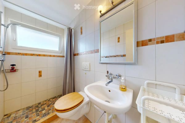 Immobilie in Bättwil - Attraktive 4.5 Zimmer Dachwohnung mit Balkon und Weitsicht - Bild 5