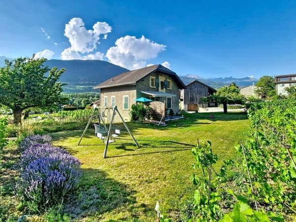 Immobilie in Grône - Pramagnon, maison familiale de 230m2 avec pelouse et places de parc extÃ©rieures - Bild 0