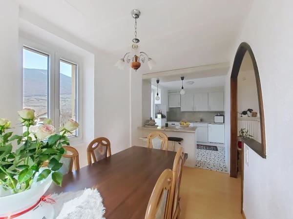 Immobilie in Grône - Pramagnon, maison familiale de 230m2 avec pelouse et places de parc extÃ©rieures - Bild 3
