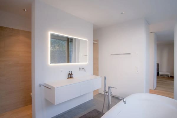Immobilie in Uetikon Am See - Hochwertige 3.5-Zi-Wohnung mit Panorama-Sicht in Uetikon am See - Bild 8